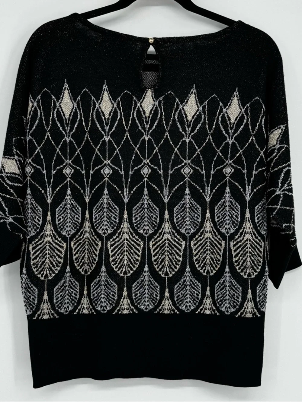 White House Black Market Sm Black Crew Neck Sweater Gold/Silver Metallic Design